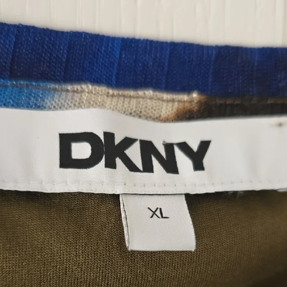 DKNY Multicolor‎ Abstract Tie Dye V-Neck Blouse With Gathered Center Size XL - Picture 2 of 11